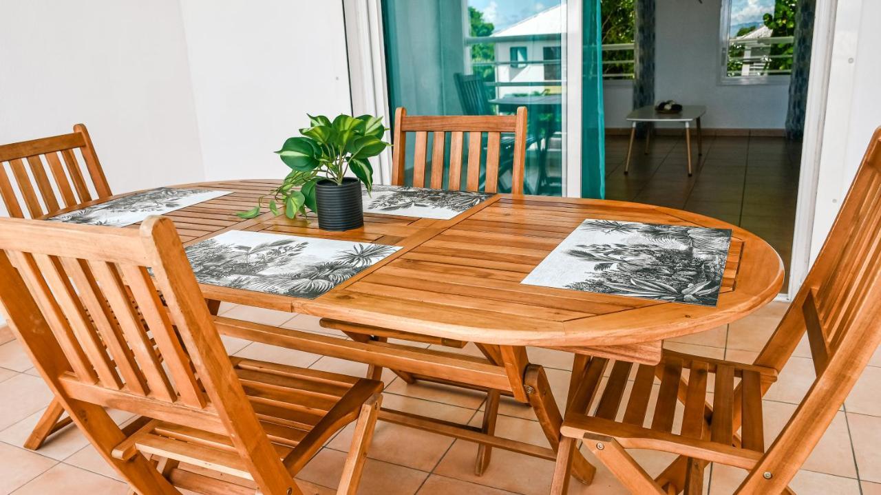 Charmant Appartement Aux Abymes Les Abymes Exterior foto